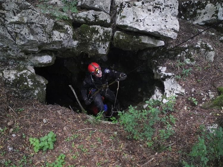 Na odlagalištu otpada kraj Labina pronađena bomba